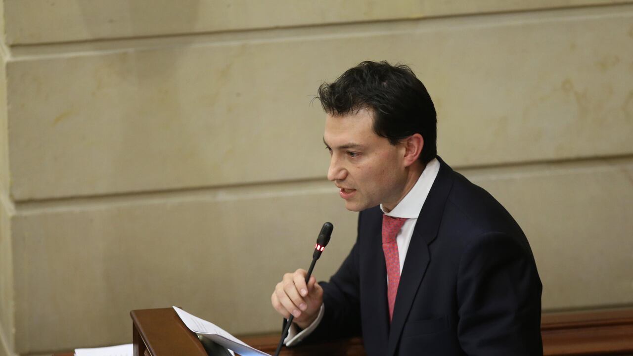 Felipe Córdoba cuestiona llamado de Petro a las calles: “Ya no está en el M-19”