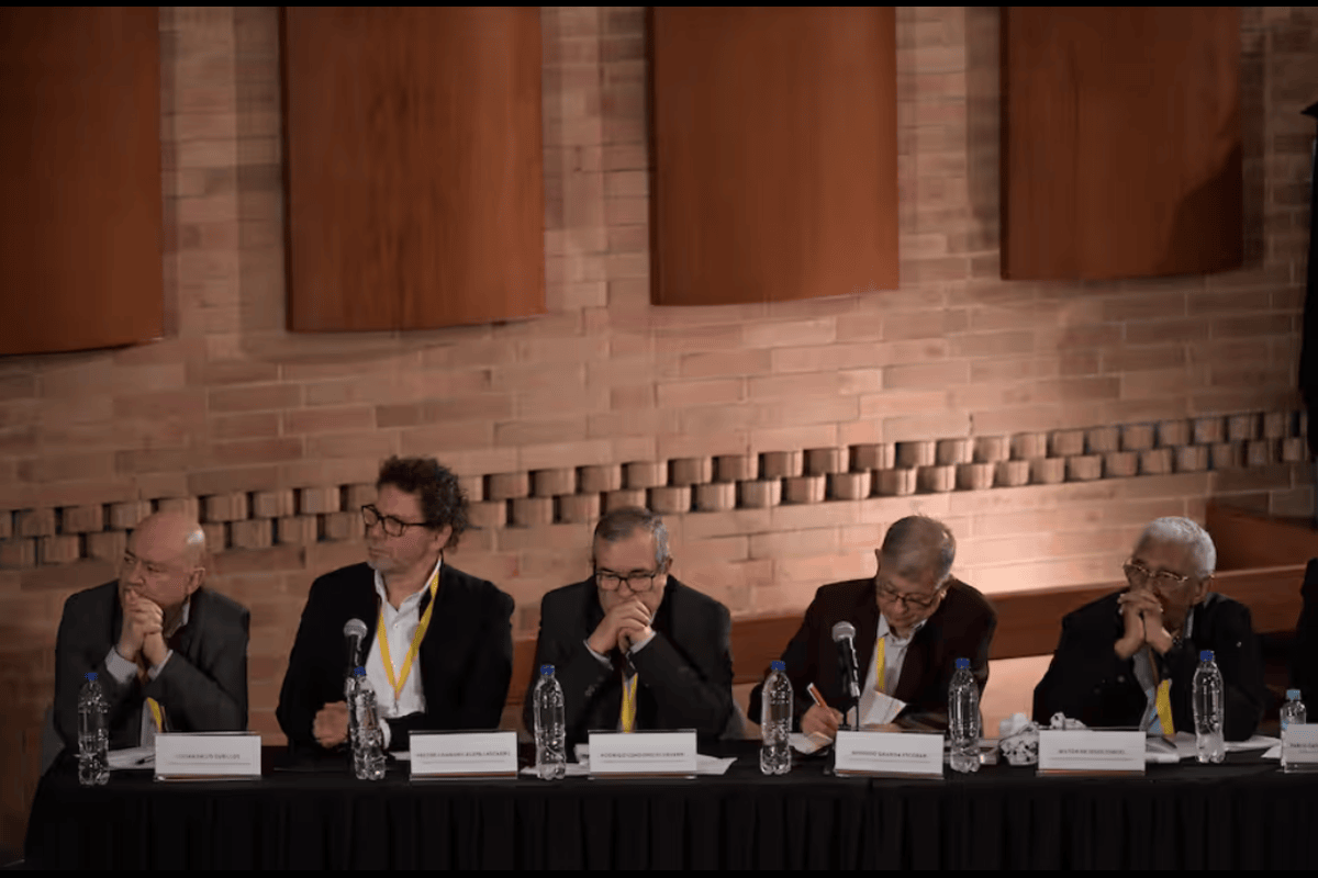 Contraloría prende las alarmas por incumplimientos en la reparación a víctimas ordenada por la JEP